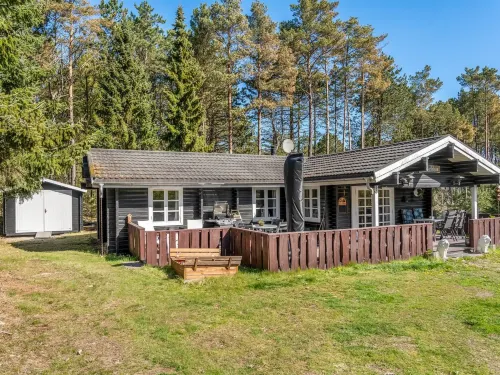 "Uuno" - 1.2km from the Sea - 3-Star