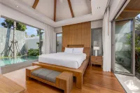 Modern 3BR Villa Kaimana with Private Pool -  Ferienhäuser