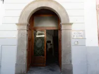 迪盧斯特羅膳宿公寓 Cava dell'Isola Beach附近的飯店