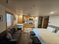 Snakedance Condominiums - 3-Star