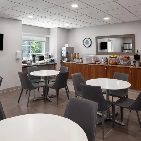 Microtel Inn & Suites by Wyndham Kearney