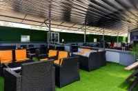De'reels Hotel & Suites - 2-Star