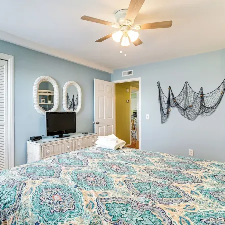 Coastal Murrells Inlet Condo with Balcony!