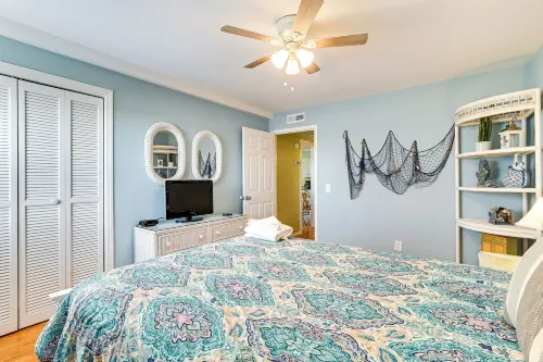 Coastal Murrells Inlet Condo with Balcony! - Pools
