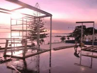 Penguin Waterfront Escape - Wifi