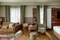 Skald Hotel Akureyri  Curio Collection by Hilton - Bintang 4