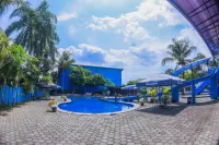 Mahkota Hotel - piscina