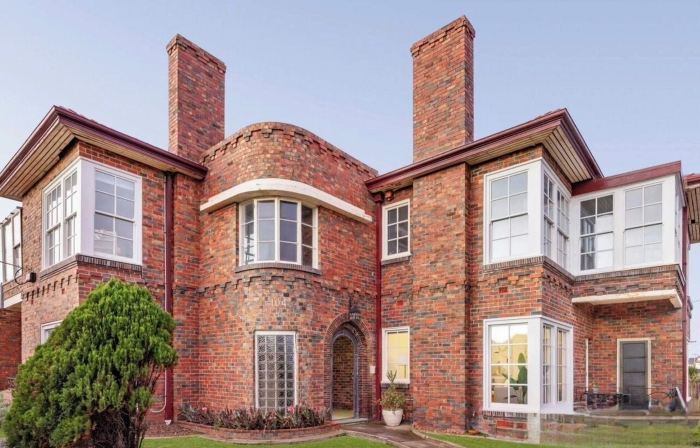 Captains Retreat Apartments and Cottages