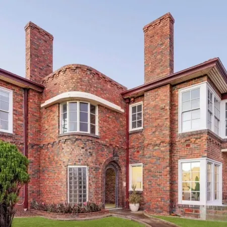 Captains Retreat Apartments and Cottages