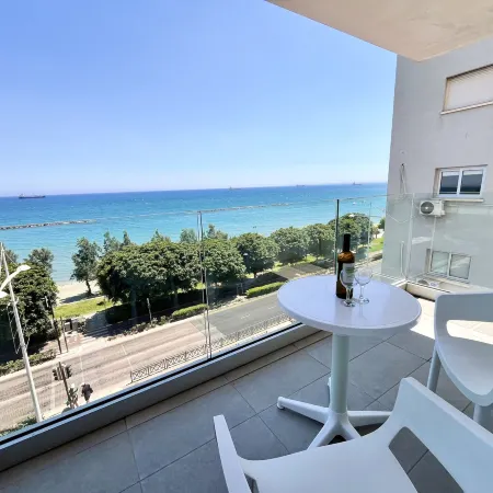 159 LIM - Stay Sea Pearl Apartment