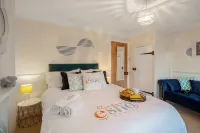 Cotswolds / 3BD / 1.5 Bath / Garden / City Centre - 3 stjerner