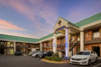 Best Western Statesville Inn - parking