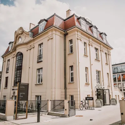 Hotel Liberté 33 Отели рядом с достопримечательностью «Polish Theatre»