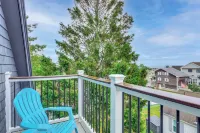 Work, Play & Explore! Coastal York Gem Near Beach - 2-Sterne