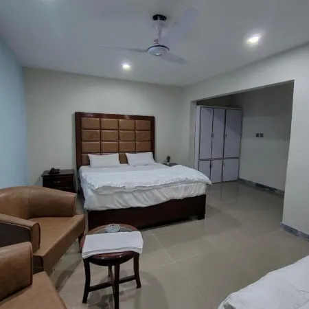 Alpha Hotel & Restaurant
