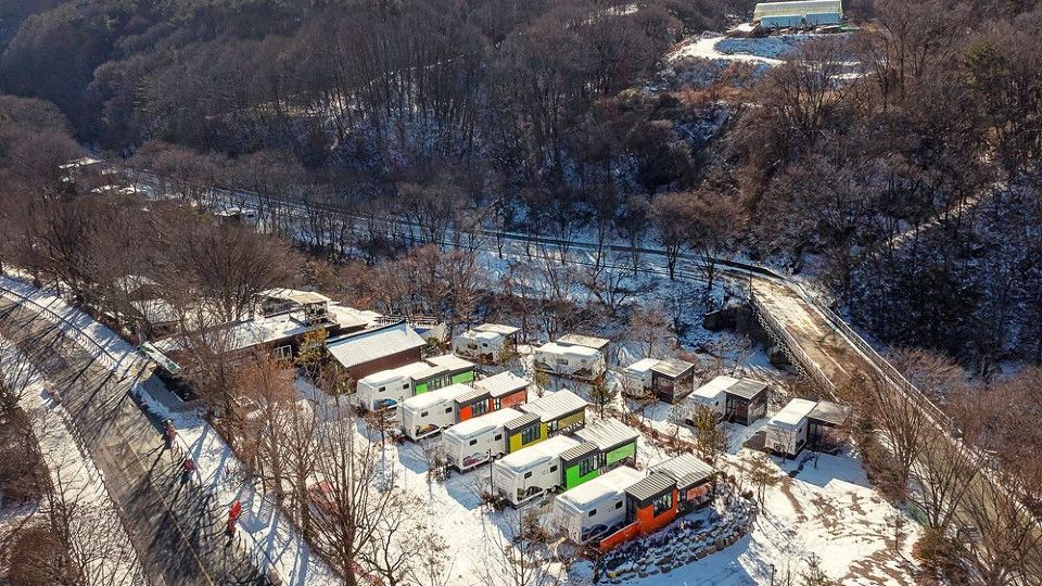 Muju Gucheon-Dong Road Caravan Pension