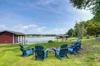 Hot Tub + Fire Pits: Waterfront Lake Anna Escape! - 3-Sterne