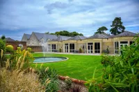 Shendish Manor Hotel & Golf Course - parking