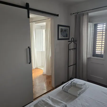 Apartment Saul