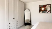 Stylish Parkhurst Cottage  Walk to 4th Ave - 4 ดาว