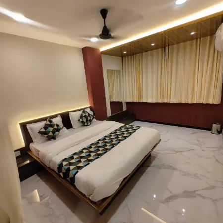 Hotel Royal  Plaza