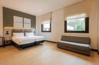 Leonardo Hotel San Sebastian - parking