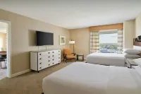 Sheraton Kansas City Hotel at Crown Center - Rooftop Pools