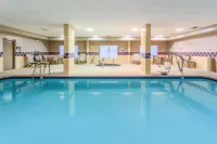 Hampton Inn & Suites Chicago-Libertyville - 2-Star