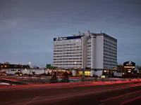 Delta Hotels Edmonton South Conference Centre Hotels near Southeast Edmonton