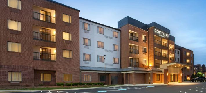 Courtyard Worcester Hotels in Worcester County