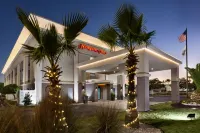 Hampton Inn Waycross - parking