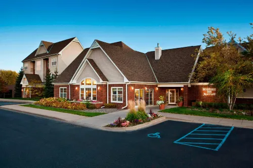 Residence Inn Minneapolis St. Paul/Roseville - parking