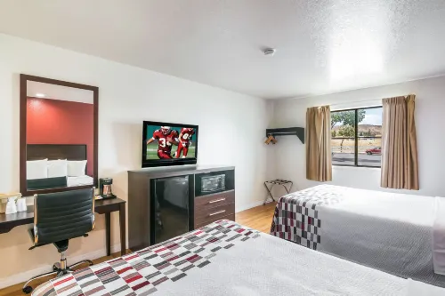 Red Roof Inn Palmdale - Lancaster - parking