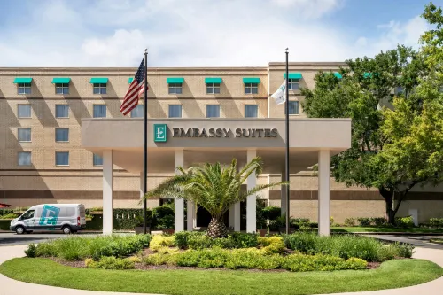 Embassy Suites by Hilton Brunswick - 3-Star