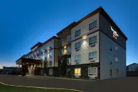 TownePlace Suites Red Deer - ที่มีสระว่ายน้ำ
