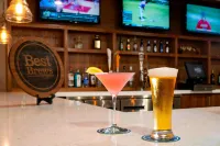 Four Points by Sheraton Dallas Arlington Entertainment District - bar