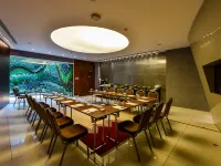 Tango Arjaan by Rotana Hotels near Maltepe