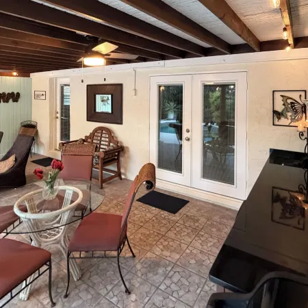 1 Mi to Beach Access: Naples Home w/ Lanai