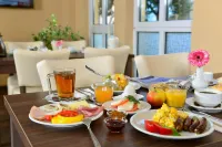 Invite Hotel Nürnberg City - Завтрак