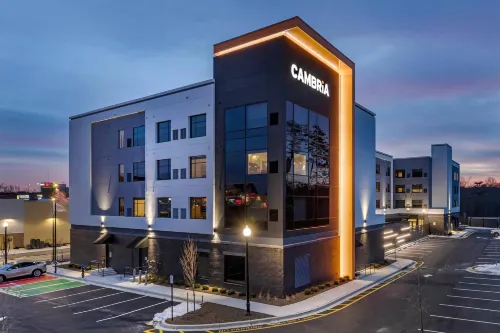 Cambria Hotel - Arundel Mills BWI Airport - parking