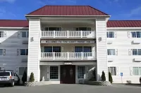 Lighthouse Inn - parking