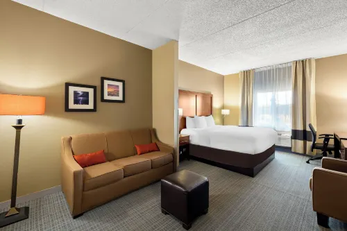 Comfort Inn & Suites Near Kino Sports Complex - con vista montagne