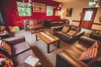 Crianlarich Youth Hostel - parking