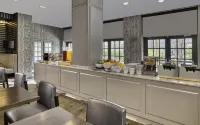 Embassy Suites by Hilton Bethesda Washington DC - Breakfast