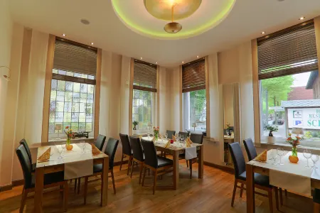 Hotel Restaurant Schute Отели в г. Эмстек