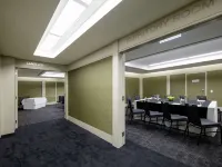 DoubleTree by Hilton Esplanade Darwin Hotels near Wanguri