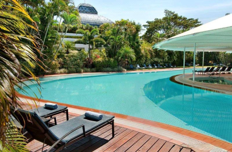 Hilton Cairns photo 2