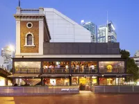 Novotel Sydney Darling Square Các khách sạn gần The Sydney Coach Terminal