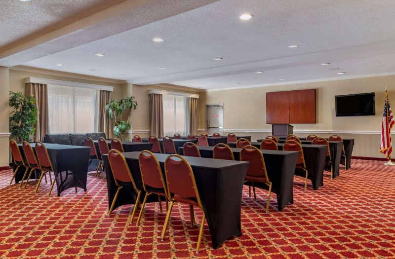 Comfort Inn & Suites Texas Hill Country photo 4