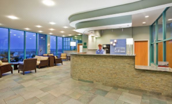 Holiday Inn Express Pensacola Beach